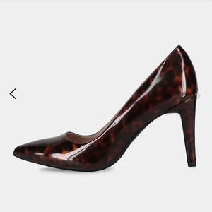 Bandolino women’s size 9 pumps new  condition